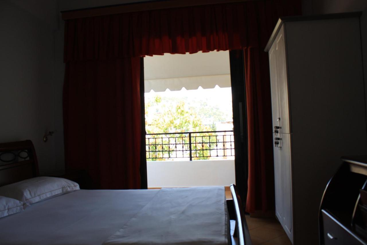 Kanina Hotel&Hostel Саранда Экстерьер фото