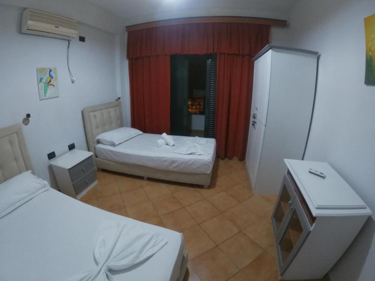 Kanina Hotel&Hostel Саранда Экстерьер фото
