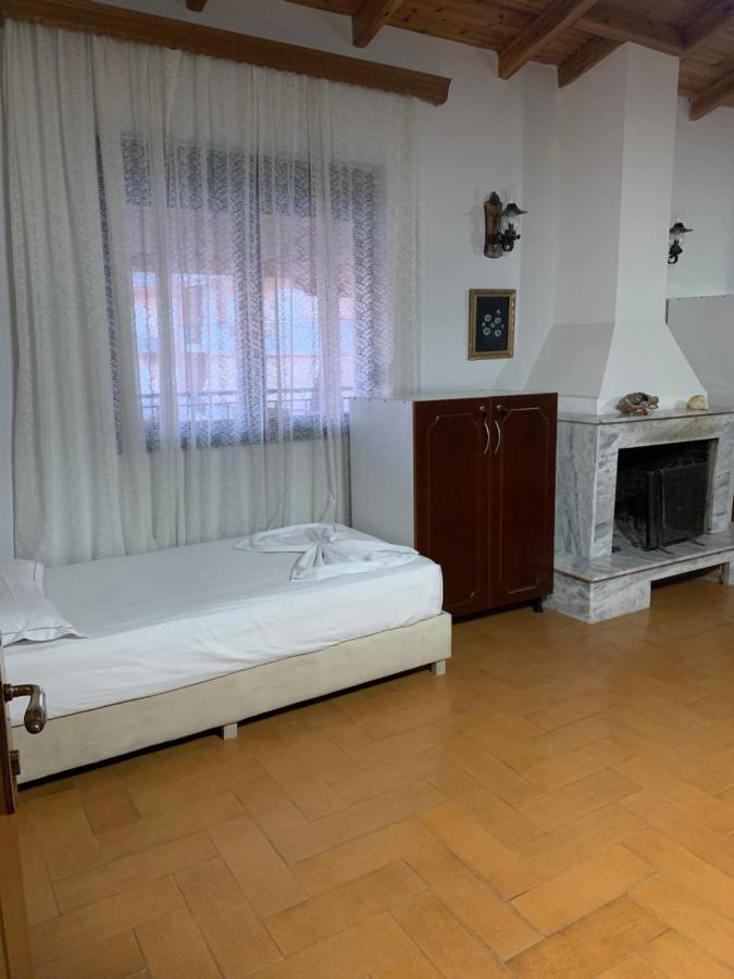 Kanina Hotel&Hostel Саранда Экстерьер фото